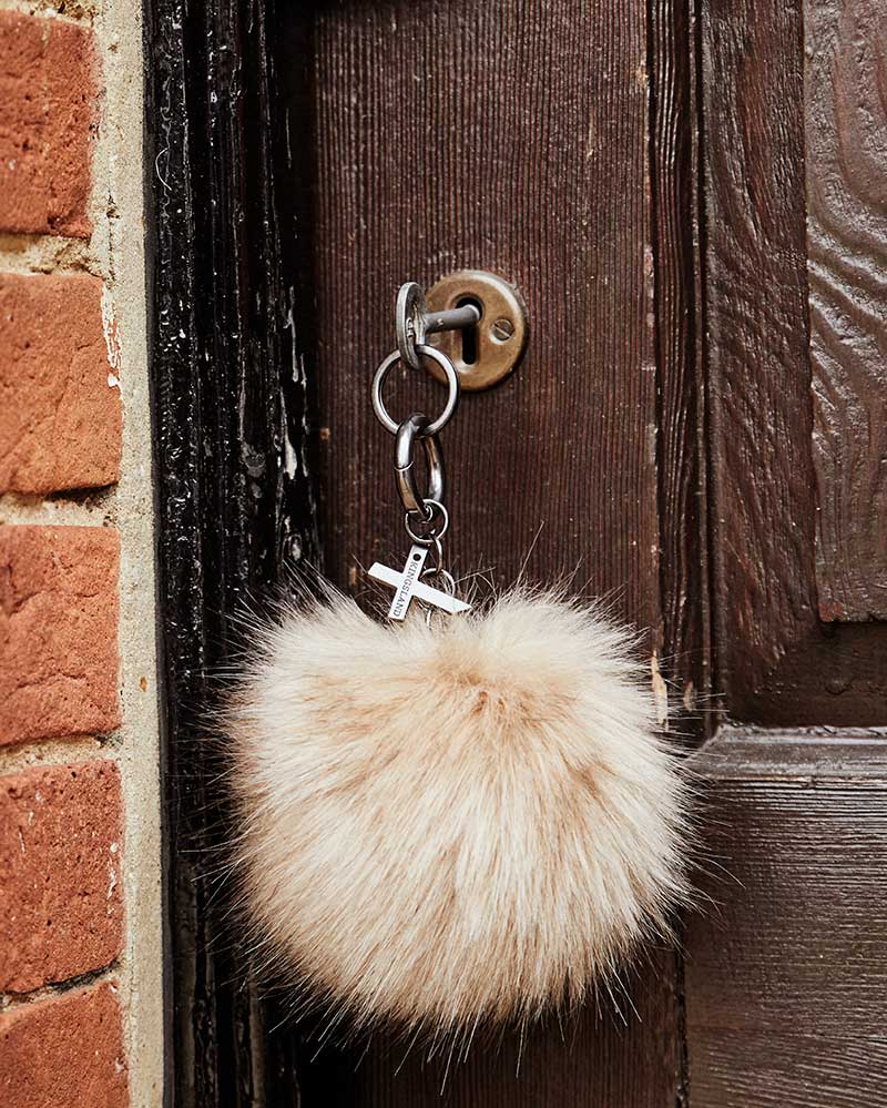 Light Brown Faux Fur Pom-Pom Keyring – Lomitos Model – Kingsland Dressage