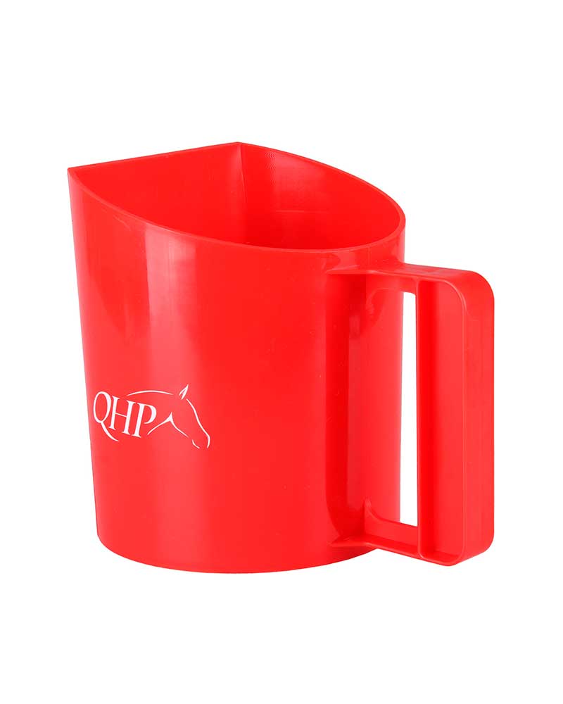 Red feed measuring scoop – QHP