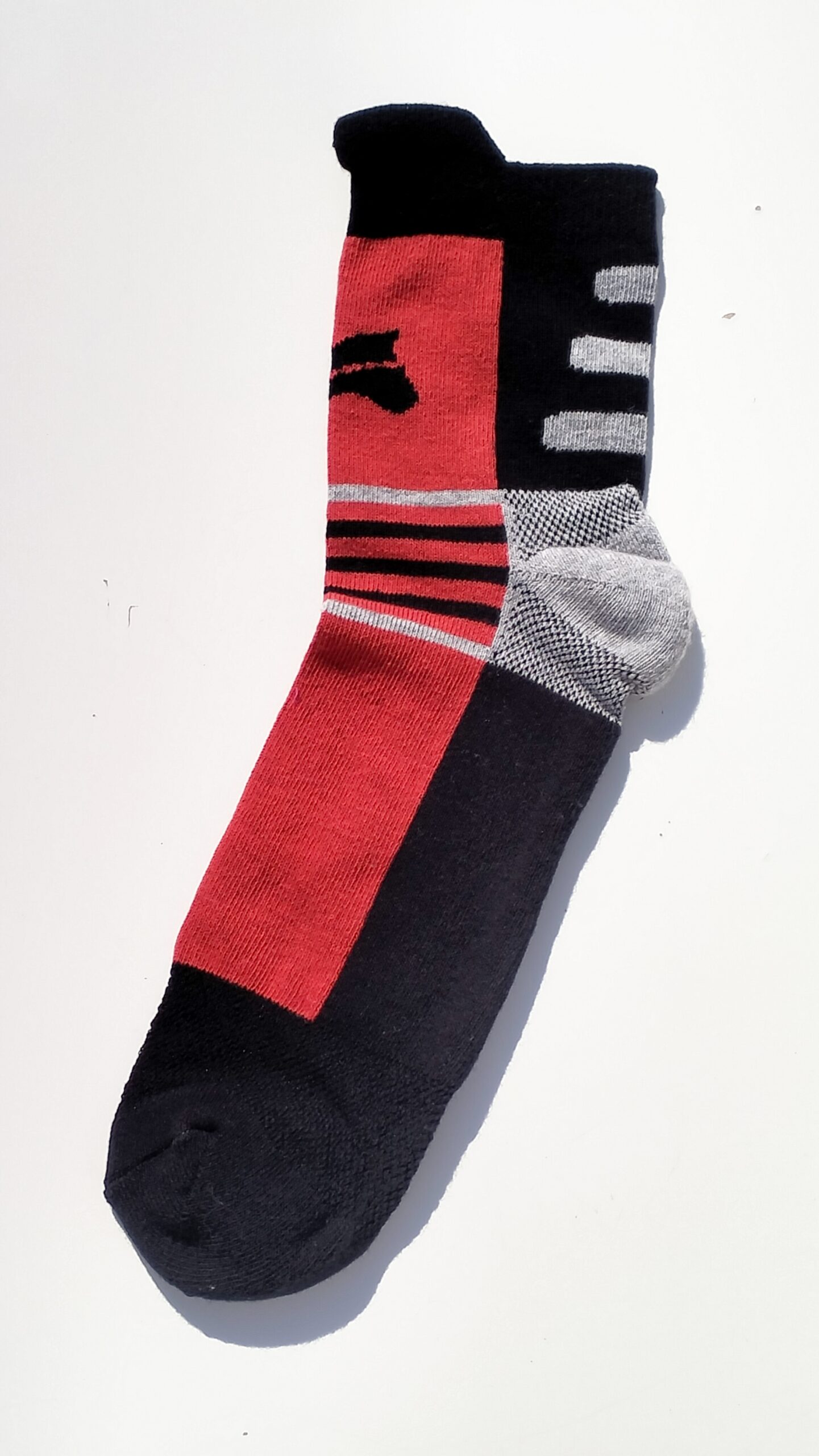 Chaussettes bajos deportivos noir, gris et rouge Sporty - Euro-Star