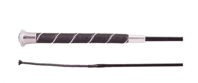 Fusta de doma negra con mango de cuero trenzado y diamantes de imitacion y boton de color plateado (120cm) -Orion-BR