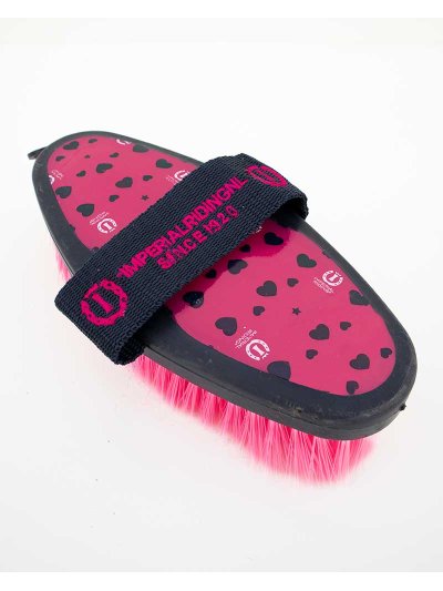 Brosse moyen fucsia et noir de poils doux pour le corps (mesure 16x7,5cm, poils de 3cm) Hearts - Imperial Riding