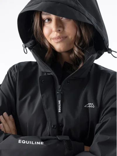 Chaqueta impermeable larga para mujer negra EQEXTRE - Equiline - imagen 3