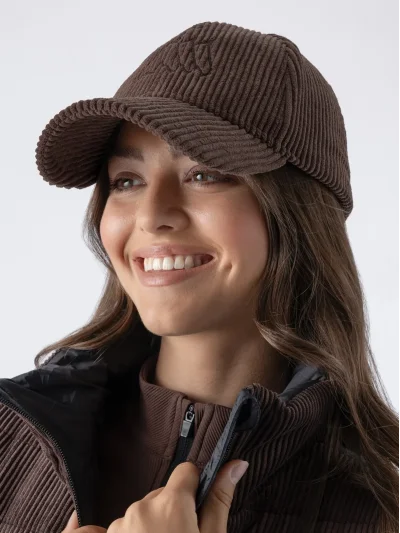 Gorra de béisbol de terciopelo marrón cacao EQFALT - Equiline