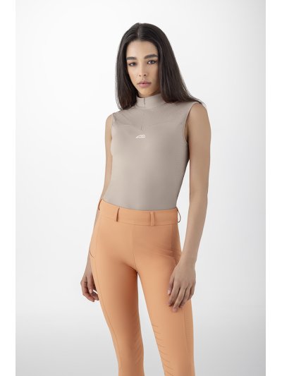 Polo de entrenamiento sin mangas beige (Tortora) con detalles de microperforaciones -Crevec-Equiline