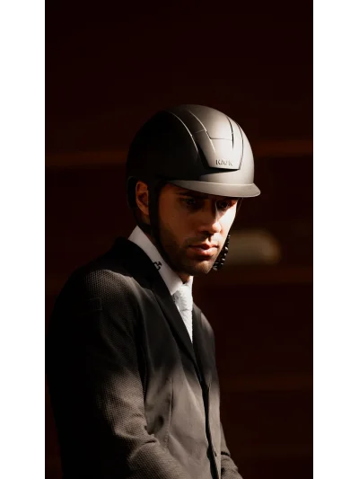 Casque d'équitation noir mat avec détail frontal satiné (Hunter Black) Kooki - Kask - imagen 4