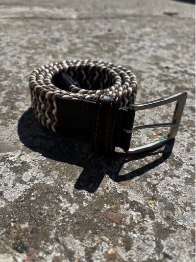 Ceinture tressée élastique tricolore (vert, marron et blanc) noir et rouge unisexe – Manfredi