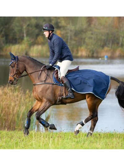 Manta polar riñonera azul marino y beige con una capa impermeable para caballo -RAMBO