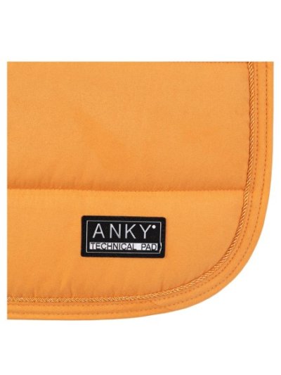 Orange (Golden Ochre) dressage saddle pad with anti-slip at the withers and reinforced girth strap area for horse - Anky - imagen 2