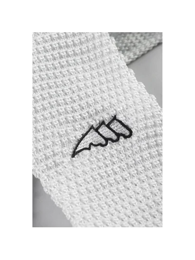 Corbata estrecha de punto blanco con logo negro - Equiline - imagen 4